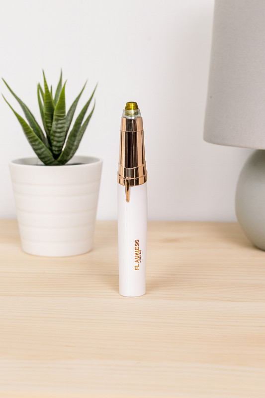 Flawless Brows Trimmer